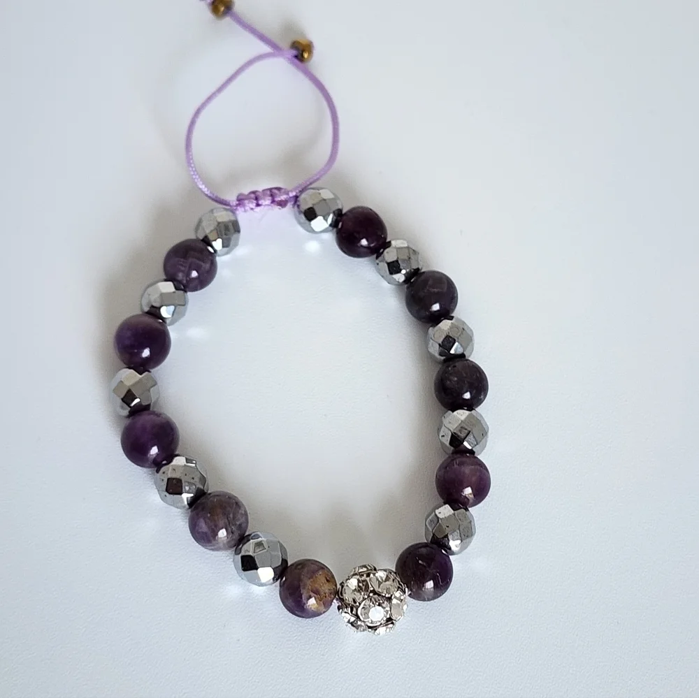 Elegant Amatist and Hematite Beaded Bracelet